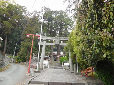 八幡朝見神社
