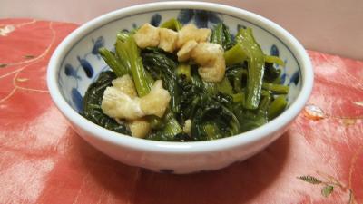 小松菜とうす揚げの煮浸し　皿