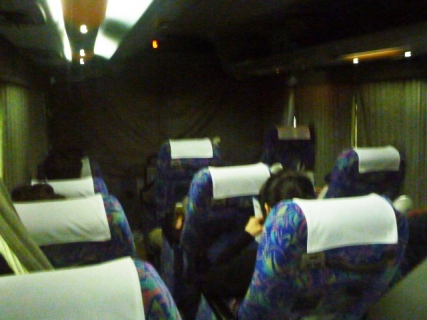 20140401-3-夜行バス車内.JPG