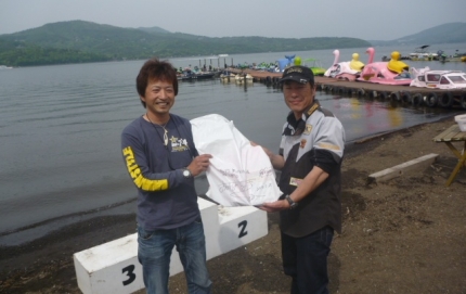 20140525-10-CP山中湖第2おプレゼント大谷プロ.JPG