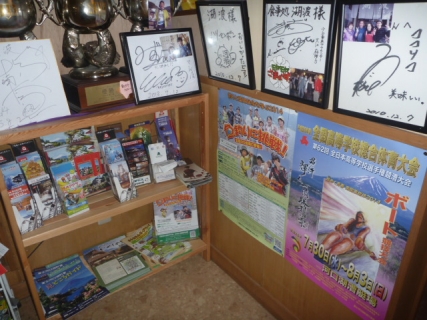 20140703-11-湖波子供釣り教室ポスター掲示.JPG