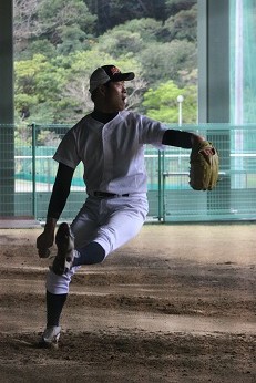 尾田佳寛投手